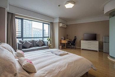 真人互动视频游戏《典狱长的乐园》Steam页面上线 发售日待定